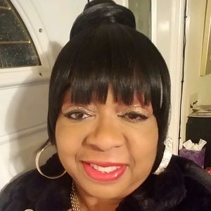 Meet your Posher, Rochelle